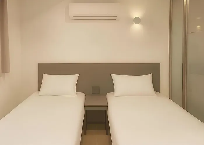 Cf Hotel